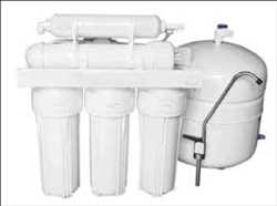 Dispositivos de tratamiento de agua residencial
