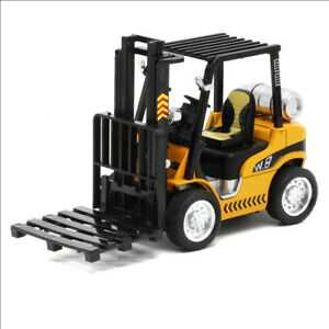 Global-Forklifts-Lift-Trucks-Market