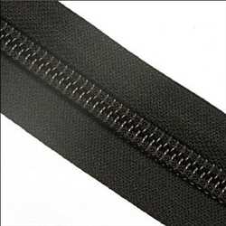 Cremallera de nailon.